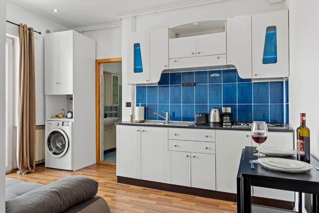 Bamboo Ultra Central Apartment Bukarest Eksteriør billede