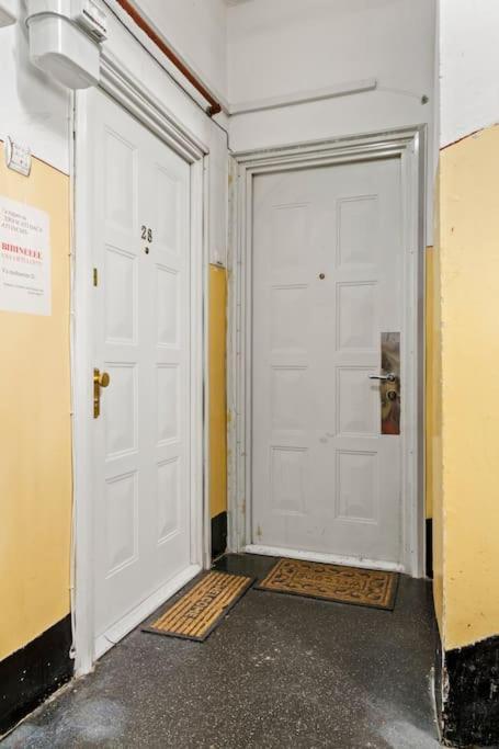 Bamboo Ultra Central Apartment Bukarest Eksteriør billede